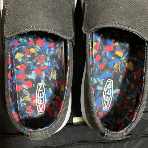 KEEN Shoes - Picture 11 of 12